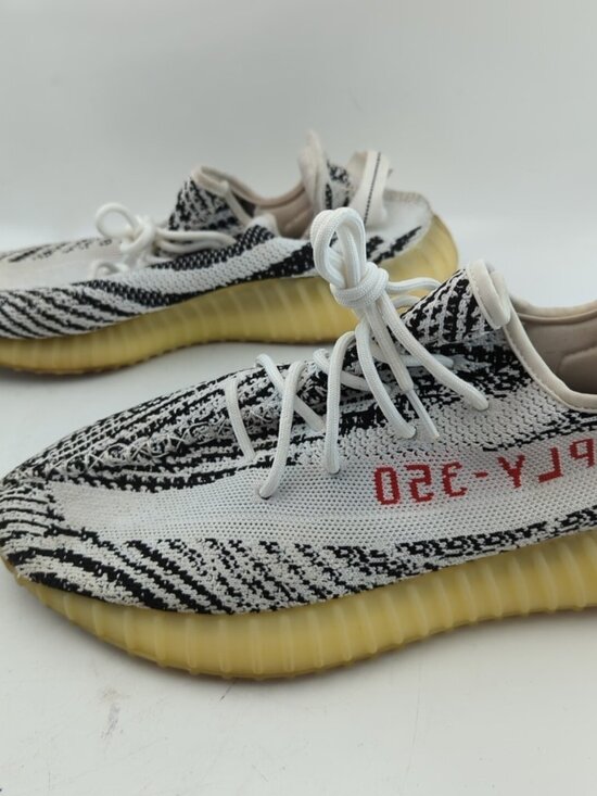 Size 12.5 - adidas Yeezy Boost 350 V2 Low Zebra main image 6